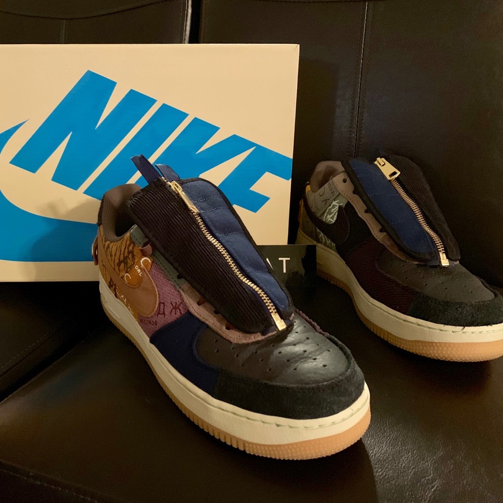 TRAVIS Scott/Nike AF 1’s. the Cactus Jack!”